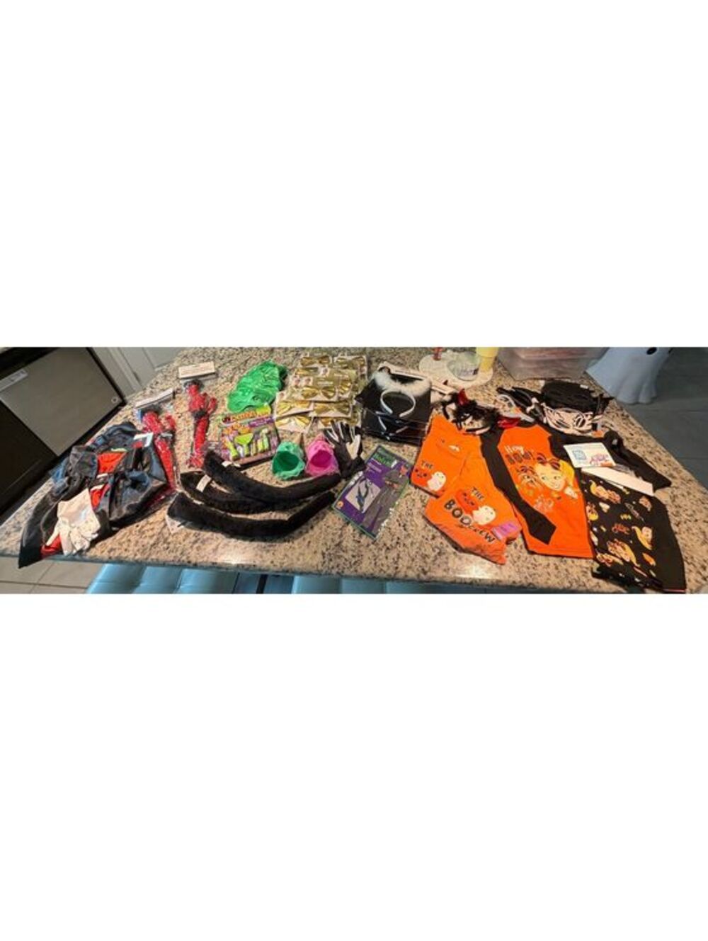 87-Piece New Halloween Décor Party Favors Wholesale Reseller Bulk Lot Multiples